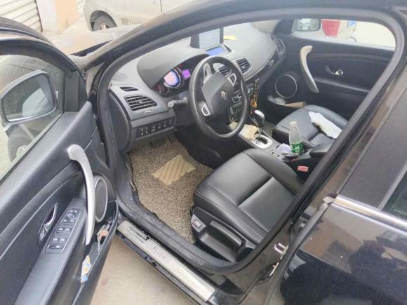 [苏州·苏E] 二手雷诺风朗2015款 2.0L 标准版