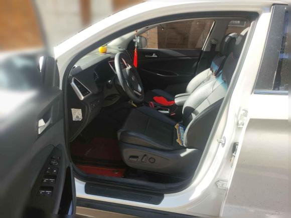 [合肥·皖A] 二手现代途胜2018款 1.6T 双离合两驱15周年特别版