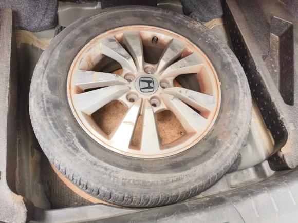 [上海·沪F] 二手本田雅阁2011款 2.4L LX