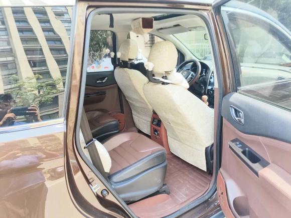 [上海·沪B] 二手东风风行风行SX62016款 1.6L 手动豪华型