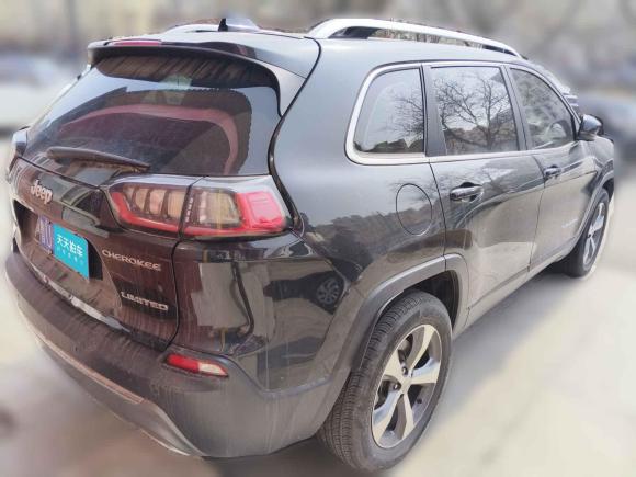 [青岛·鲁U] 二手Jeep自由光2019款 2.0T 四驱探享版+自动驾驶智慧包 国VI