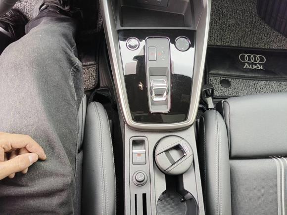 [苏州·苏U] 二手奥迪奥迪A32022款 Sportback 35 TFSI 时尚运动型