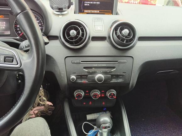 [义乌·浙G] 二手奥迪奥迪A12014款 30 TFSI 舒适型