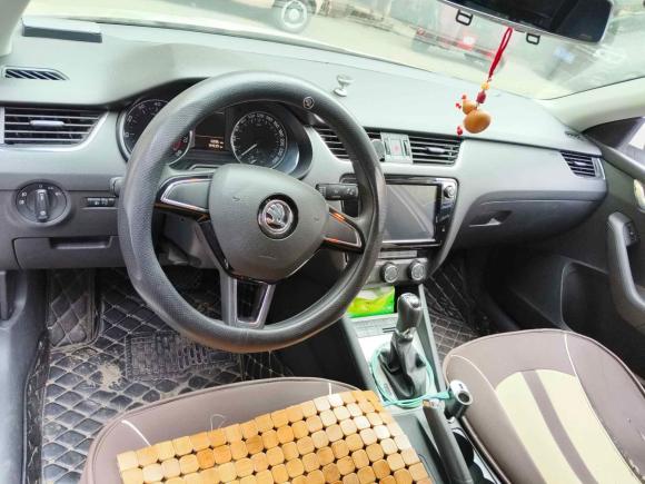 [成都·川A] 二手斯柯达明锐2018款 TSI230 DSG舒适版