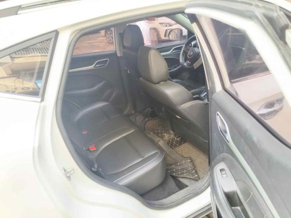 [南昌·赣A] 二手名爵名爵ZS2018款 1.5L 自动豪华版 国V