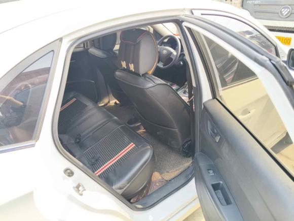 [杭州·浙A] 二手奔腾奔腾B30EV2019款 EV400