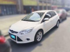 [成都·川A] 福特福克斯2012款 两厢 1.6L 自动舒适型