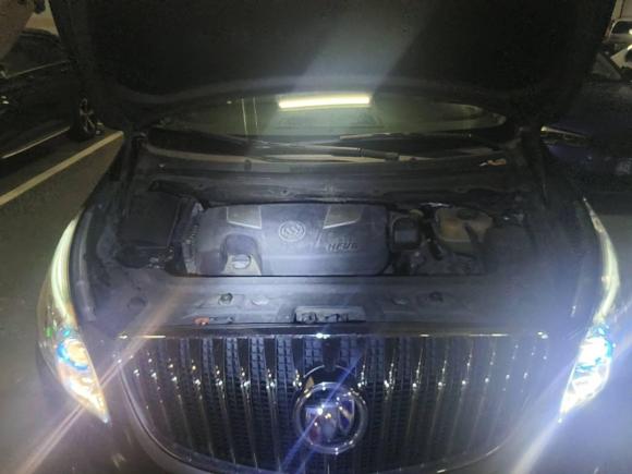 [上海·沪B] 二手别克别克GL82014款 3.0L XT豪华商务旗舰版