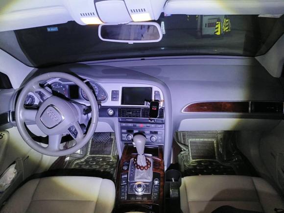 [成都·川A] 二手奥迪奥迪A6L2010款 2.4L 舒适型