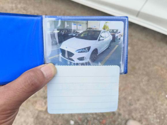 [义乌·浙G] 二手福特福克斯2019款 三厢 EcoBoost 180 自动ST Line