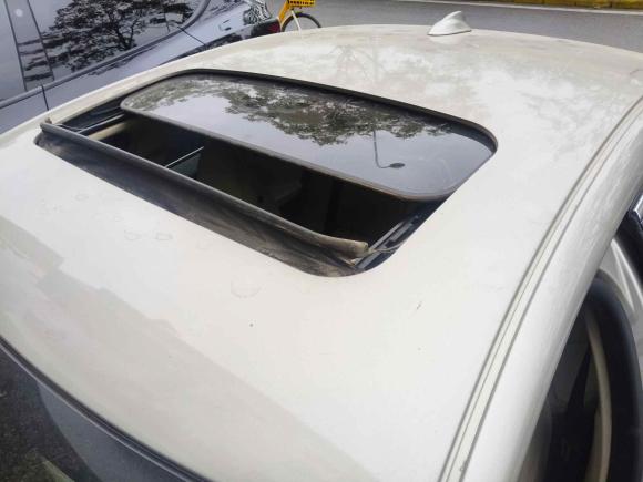 [武汉·鄂A] 二手沃尔沃沃尔沃S602015款 S60L 2.0T 智远版