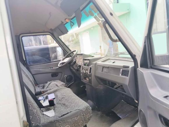 [上海·沪A] 二手依维柯依维柯得意2014款 2.8T-A35 NJ6494ACZ43S4