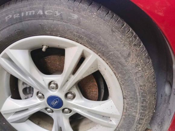 [上海·苏F] 二手福特福克斯2012款 两厢 1.6L 自动风尚型