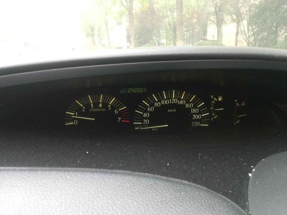 [青岛·鲁B] 二手丰田普瑞维亚2004款 2.4L AT