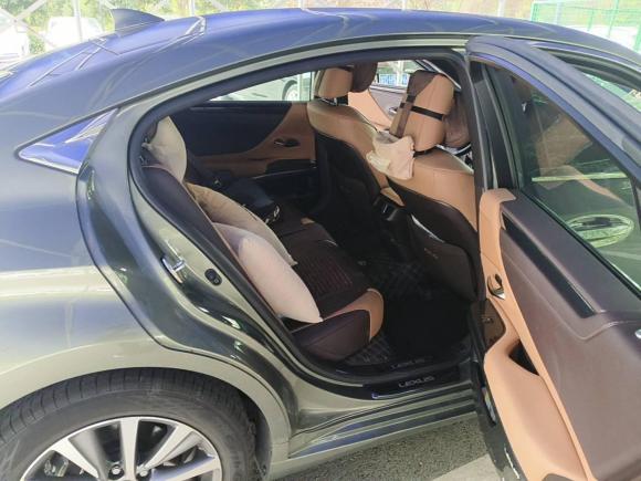 [上海·沪A] 二手雷克萨斯雷克萨斯ES2020款 200 卓越版