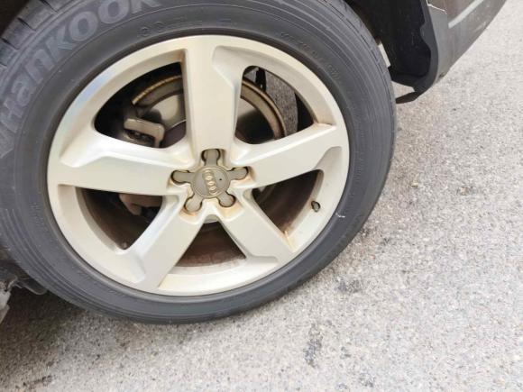 [南昌·赣A] 二手奥迪奥迪Q52017款 40 TFSI 进取型