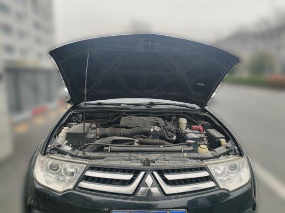 [南京·苏A] 二手三菱帕杰罗·劲畅2013款 3.0L 自动四驱行政版