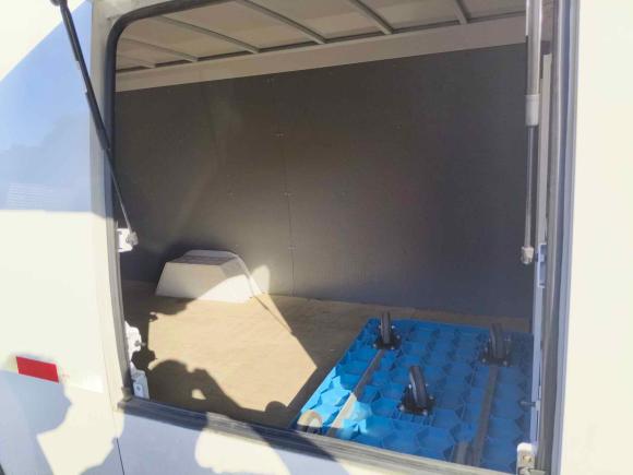 [无锡·苏B] 二手福田智蓝精灵E72023款 纯电动厢式运输车 平顶2座 亿纬锂能46.36kWh