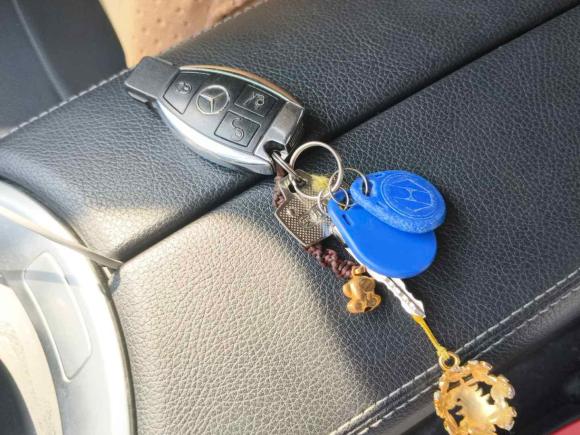 [济南·鲁A] 二手奔驰奔驰C级2015款 C 180 L 运动型