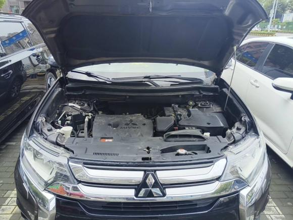 [苏州·苏E] 二手三菱欧蓝德2016款 2.4L 四驱精英版 5座