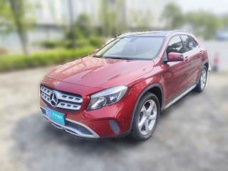 奔驰奔驰GLA2017款 GLA 200 动感型