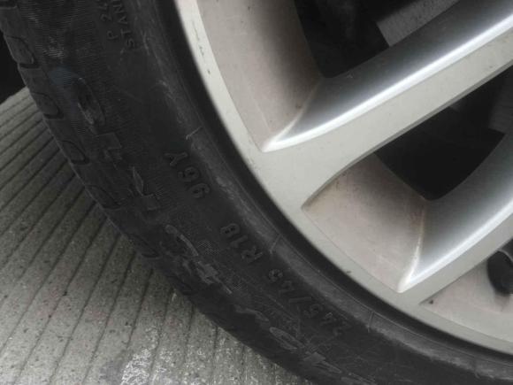 [上海·沪B] 二手宝马宝马5系2014款 525Li 豪华设计套装