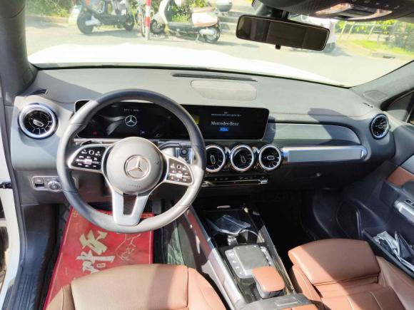 [上海·沪D] 二手奔驰奔驰GLB2020款 GLB 180 动感型