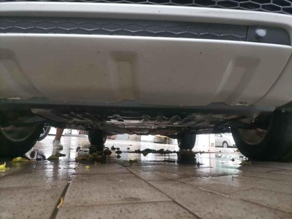 [佛山·粤E] 二手路虎发现神行2016款 2.0T HSE