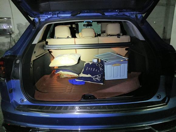 [上海·沪L] 二手众泰大迈X72018款 2.0T 自动至尊型