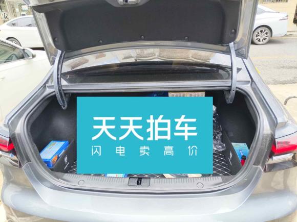 [深圳·粤C] 二手荣威荣威i6 MAX2020款 300TGI 自动爽酷智驾版