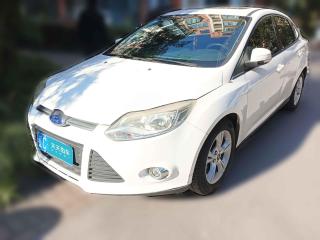 福特福克斯2012款三厢1.6L手动风尚型