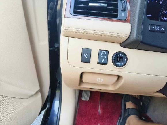 [成都·川G] 二手丰田皇冠2012款 2.5L Royal 真皮版