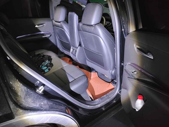 [西安·陕U] 二手凯迪拉克凯迪拉克XT42022款 28T 两驱风尚型