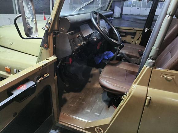 [南京·苏A] 二手BAW北汽制造212经典2016款 2.0L 三角门 四驱豪华型 国V