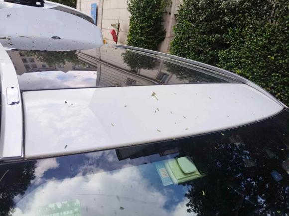 [上海·沪L] 二手路虎发现神行2015款 2.0T HSE LUXURY