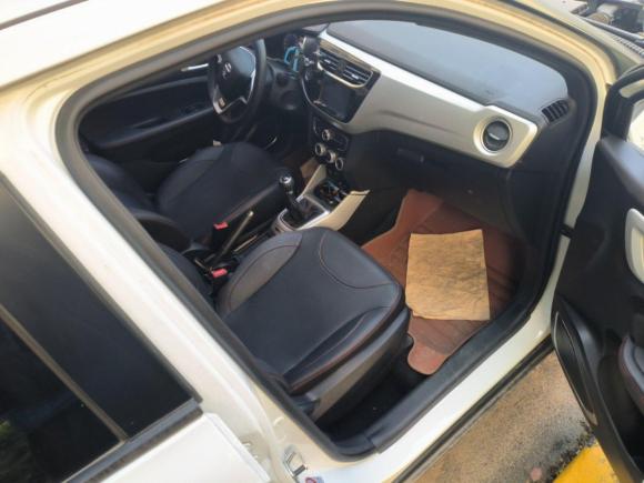 [上海·渝B] 二手中华中华V32015款 1.5L 手动智能型