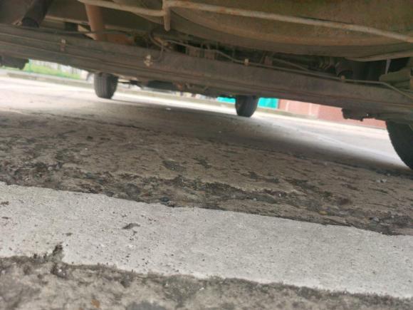 [嘉兴·浙F] 二手日产日产NV2002011款 1.6L 232座 尊雅型