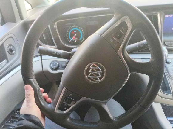 [北京·京A] 二手别克别克GL82011款 3.0L GT豪华商务豪雅版