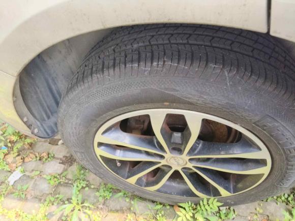 [武汉·鄂A] 二手众泰众泰T6002016款 2.0T DCT豪华型