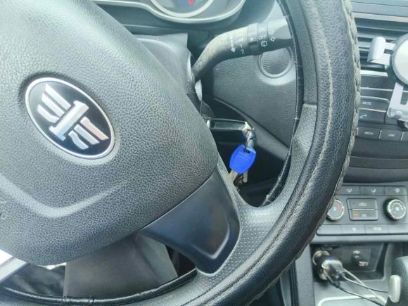 [义乌·浙D] 二手奔腾奔腾X402017款 1.6L 自动豪华型