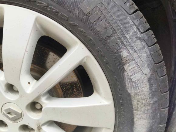 [上海·黑J] 二手雷诺科雷傲2014款 改款 2.0L 两驱时尚版