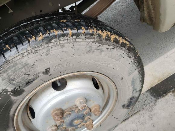 [武汉·鄂A] 二手依维柯依维柯褒迪2012款 2.5T-A32 基本型