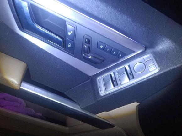 [苏州·苏U] 二手奔驰奔驰GLK级2008款 GLK 300 4MATIC 豪华型