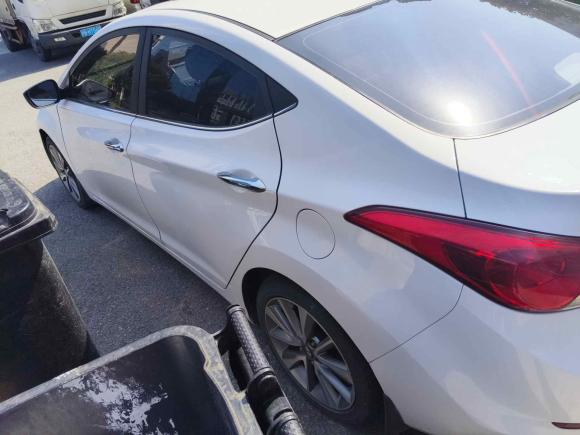 [上海·苏J] 二手现代朗动2015款 1.6L 自动尊贵型