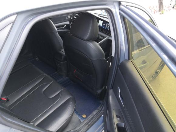 [上海·沪C] 二手现代伊兰特2021款 1.5L CVT GLX精英版