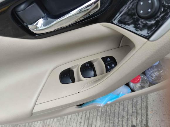 [深圳·粤B] 二手日产天籁2016款 改款 2.0L XL舒适版