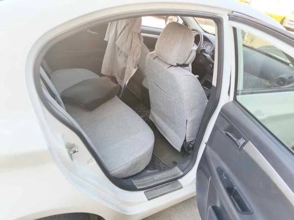 [青岛·鲁B] 二手荣威荣威3502015款 1.5L 手动豪华天窗版