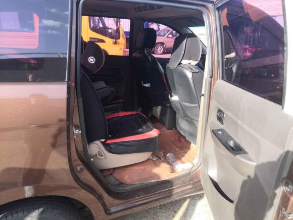 [常州·苏D] 二手五菱汽车五菱宏光2018款 1.5L 经典款S标准型