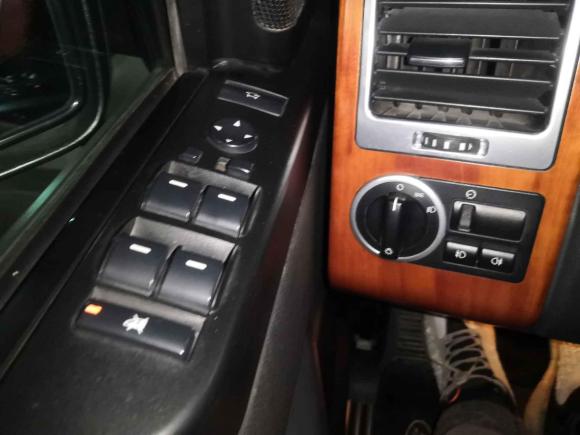 [西安·陕A] 二手路虎揽胜2007款 4.2 SC V8