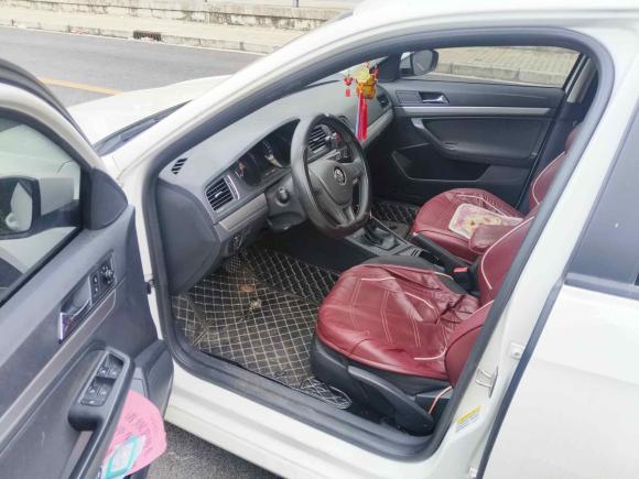 [上海·粤S] 二手大众朗行2015款 1.6L 自动风尚版